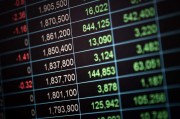 如何判斷熱卷期貨所屬板塊？所屬板塊對(duì)其價(jià)格有什么影響？