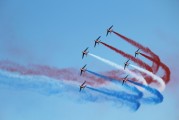 探尋機(jī)場的黃金時(shí)刻——飛機(jī)流量網(wǎng)站詳解，揭秘黃金時(shí)刻，分析影響航班繁忙程度的關(guān)鍵因素
