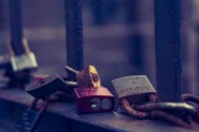 夢境中的情感波動(dòng)——解讀夢中男朋友出軌的寓意，解讀夢中情感波動(dòng)，男朋友出軌的寓意探究