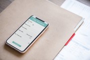 iPhone上的大型免費游戲，探索創(chuàng)新與挑戰(zhàn)，智能手機的多任務(wù)體驗，探索創(chuàng)新與挑戰(zhàn)的游戲應(yīng)用