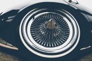 長(zhǎng)安馬自達(dá)車型的性能和設(shè)計(jì)特點(diǎn)是什么？這種車型在緊湊型車市場(chǎng)中的地位如何？
