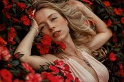 庶女有毒游戲是一款備受矚目的女性角色扮演游戲。在游戲中，玩家將扮演一名庶女，通過一系列的事件和挑戰(zhàn)來一步步提升自己的能力和地位。，庶女有毒，女強(qiáng)人的崛起之路