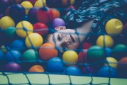 自由玩耍的手機單機游戲，無數(shù)選擇中的樂趣源泉，10款極具創(chuàng)意的自由玩耍手機單機游戲推薦