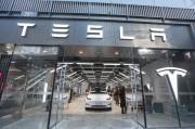最新！特斯拉召回約23.9萬輛電動汽車！啥情況？