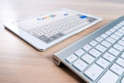 谷歌相似網(wǎng)站插件是一種用于管理Google Search與其它搜索引擎之間關(guān)聯(lián)的工具。它是Google的一種特性，可以讓用戶更容易地找出其他網(wǎng)站的相關(guān)信息，從而提高搜索結(jié)果的質(zhì)量和準(zhǔn)確性。，谷歌相似網(wǎng)站插件，連接和增強(qiáng)您的Google搜索結(jié)果
