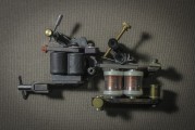 LED燈泡更換的正確步驟是什么？如何確保更換過程中的安全？