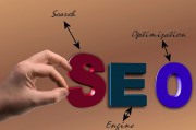SEO設(shè)置在網(wǎng)站優(yōu)化中占有重要的地位。本文將從不同方面解析SEO設(shè)置的必要性，并提供一些基本的SEO設(shè)置策略。，提高網(wǎng)站排名，理解并實(shí)踐SEO設(shè)置的關(guān)鍵因素與策略