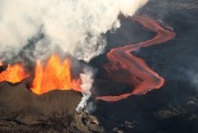 夢(mèng)中驚現(xiàn)火山噴發(fā)，夢(mèng)中驚現(xiàn)火山噴發(fā)的恐怖景象