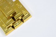 紙黃金怎么做空才能實現(xiàn)收益最大化？做空操作需要注意哪些問題？