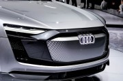 不打“放血式”價(jià)格戰(zhàn)！長城汽車，上半年凈利潤暴增420%！