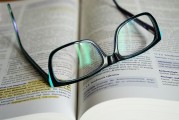 暢游文學(xué)海洋，不費流量小說下載網(wǎng)站推薦指南
