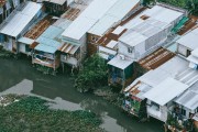 中共中央：加快建立租購并舉的住房制度，加快構(gòu)建房地產(chǎn)發(fā)展新模式