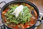 免費(fèi)烤雞游戲的魅力與體驗(yàn)，模擬烹飪，讓玩家體驗(yàn)到從農(nóng)場(chǎng)到餐桌的全過程