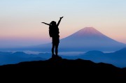 女人夢到井，深邃的夢境與內(nèi)心的探索