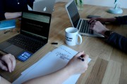 合伙企業(yè)怎么注冊(cè)，怎樣在合伙企業(yè)中注冊(cè)？步驟和需要的文件