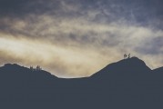免費(fèi)戰(zhàn)區(qū)游戲——一場引人入勝的冒險(xiǎn)，穿越時(shí)空的挑戰(zhàn)，揭開自由戰(zhàn)區(qū)神秘面紗