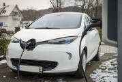 汽車早報(bào)｜問(wèn)界汽車?yán)塾?jì)交付量達(dá)70萬(wàn)輛 特斯拉下調(diào)香港Model 3售價(jià)