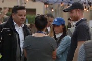 外媒：加州山火蔓延之際，哈里王子夫婦訪問災區(qū)，被諷利用自然災害“作秀”