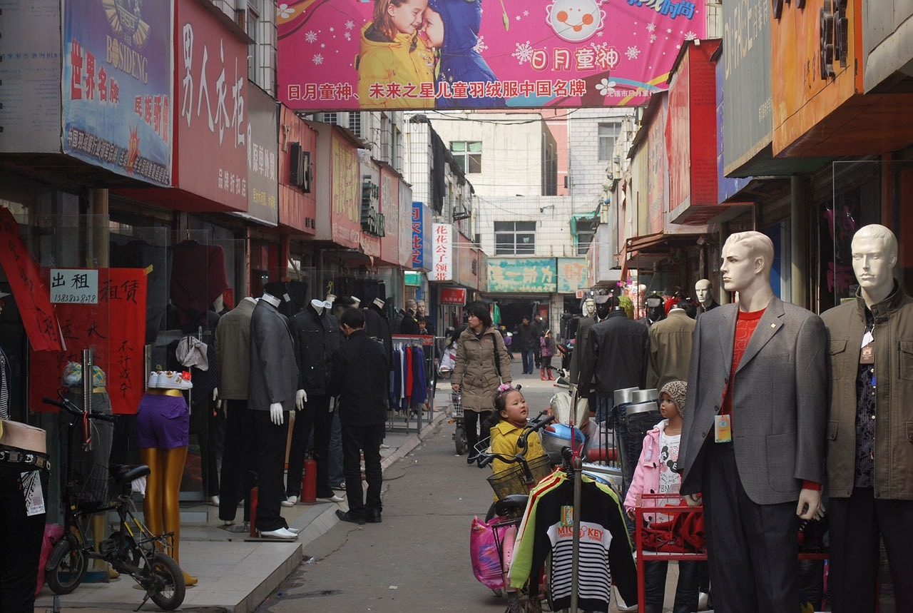 夢中的購物之旅，一次逛街買衣服的奇妙體驗