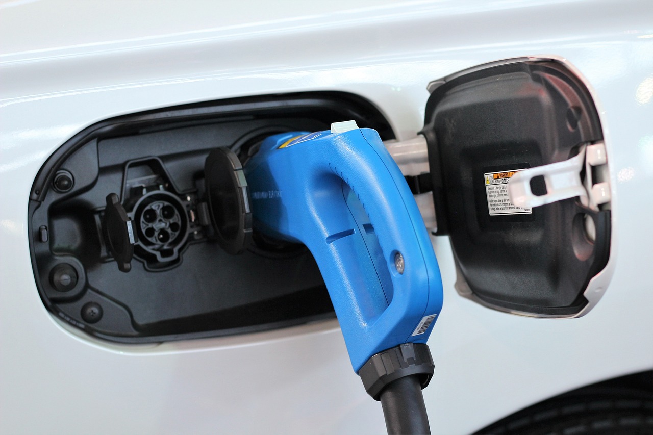 眾泰車鑰匙更換車載電池的方法有哪些？更換鑰匙車載電池時(shí)應(yīng)注意哪些細(xì)節(jié)？