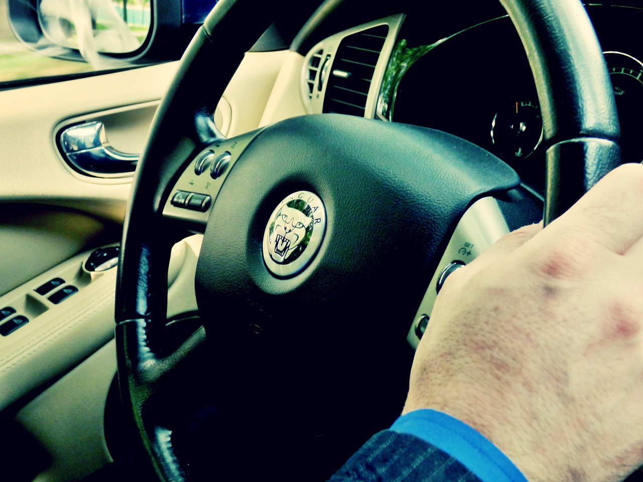 如何正確駕駛捷達(dá)車(chē)？捷達(dá)車(chē)的駕駛技巧有哪些？