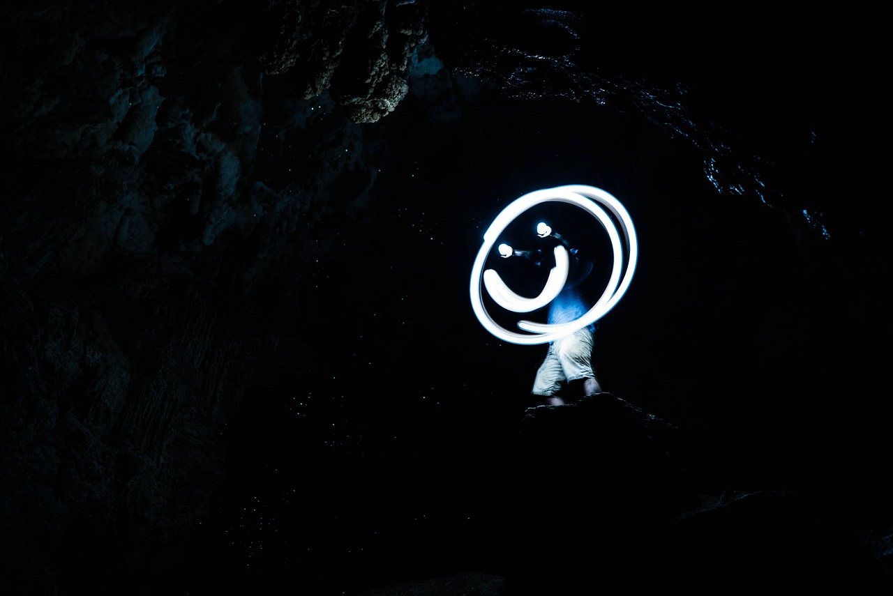 逆冬新黑帽SEO網(wǎng)站，揭秘其背后的秘密與風(fēng)險(xiǎn)