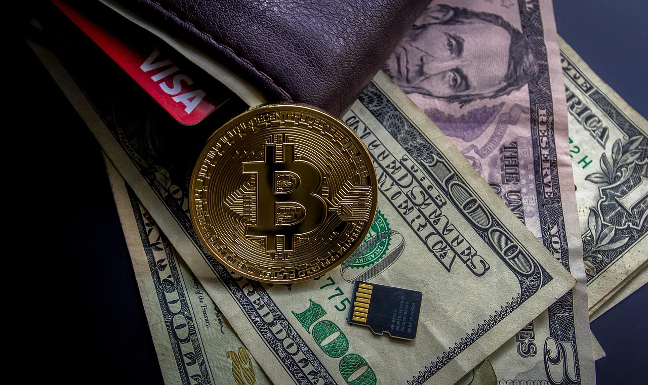 多只“迷你”貨幣ETF漲停！業(yè)內(nèi)提示炒作風(fēng)險(xiǎn)