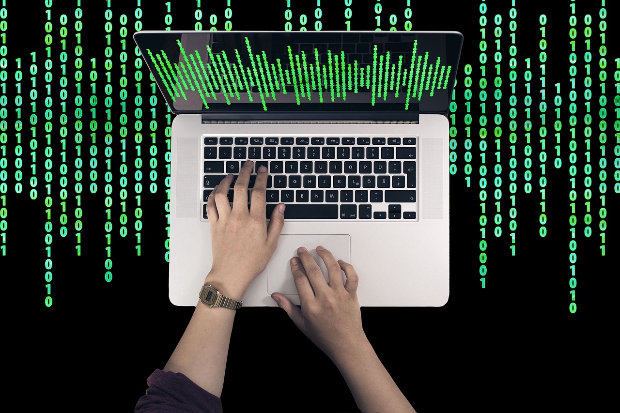 搭建HTML5網(wǎng)站，是一個(gè)技術(shù)性極強(qiáng)的過(guò)程，涉及到前端開發(fā)、后端編程等多個(gè)方面。下面，我們就來(lái)詳細(xì)介紹一下如何搭建一個(gè)HTML5網(wǎng)站。