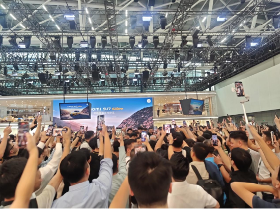 直擊廣州車展：雷軍的車“很亮眼”，但余承東的車“更神秘” | 次世代車研所
