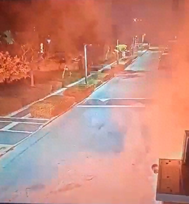 快訊！外媒：兩枚照明彈落入內(nèi)塔尼亞胡住所院子里，3名嫌疑人被捕