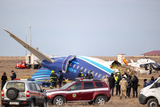 阿塞拜疆航空一架客機在哈薩克斯坦墜毀 乘機人數(shù)修正為69人