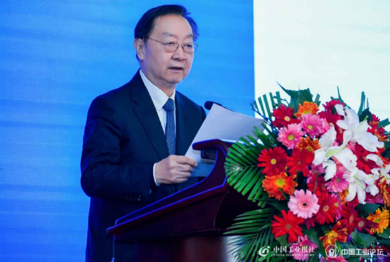 李毅中：人工智能生成內(nèi)容應加快在工業(yè)制造業(yè)的應用