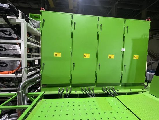 全球首臺！禾望變頻器助力220T純電動礦用自卸車下線