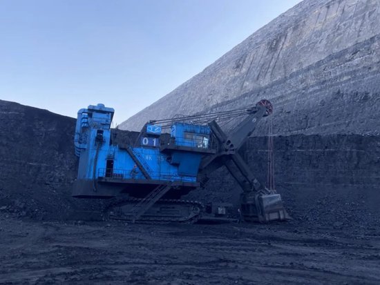 全球首臺！禾望變頻器助力220T純電動礦用自卸車下線