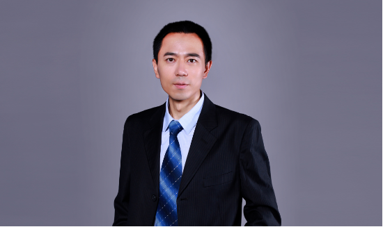 鷹瞳科技創(chuàng)始人張大磊：鷹瞳萬語大模型與應用探索