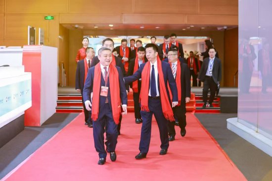 勝科納米董事長李曉旻親述上市感動瞬間：蘇州市委書記劉小濤直言“這是企業(yè)的榮譽，企業(yè)家必須走在前面”