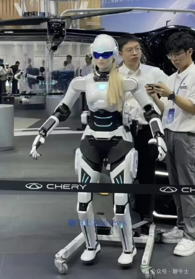 上海車(chē)展「車(chē)?！贡P(pán)點(diǎn)：小鵬機(jī)器人吸睛，比亞迪派出悟空