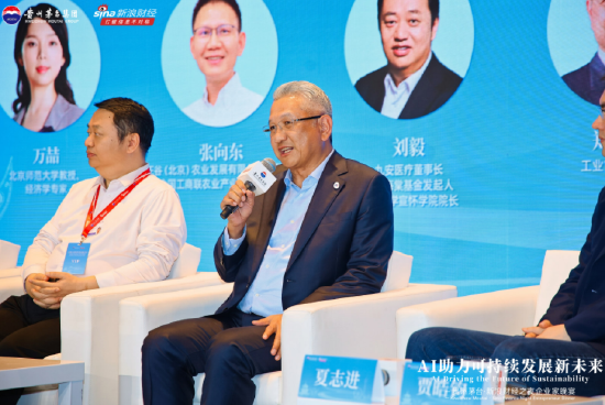 工業(yè)富聯(lián)董事長鄭弘孟：希望用AI制造所有東西，“努力再活10年，你會長生不老”